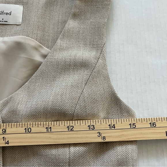 Aritzia Wilfred Desire Wool Blend Twill Suit Vest Button Preppy Academia SZ 4 - Picture 15 of 16